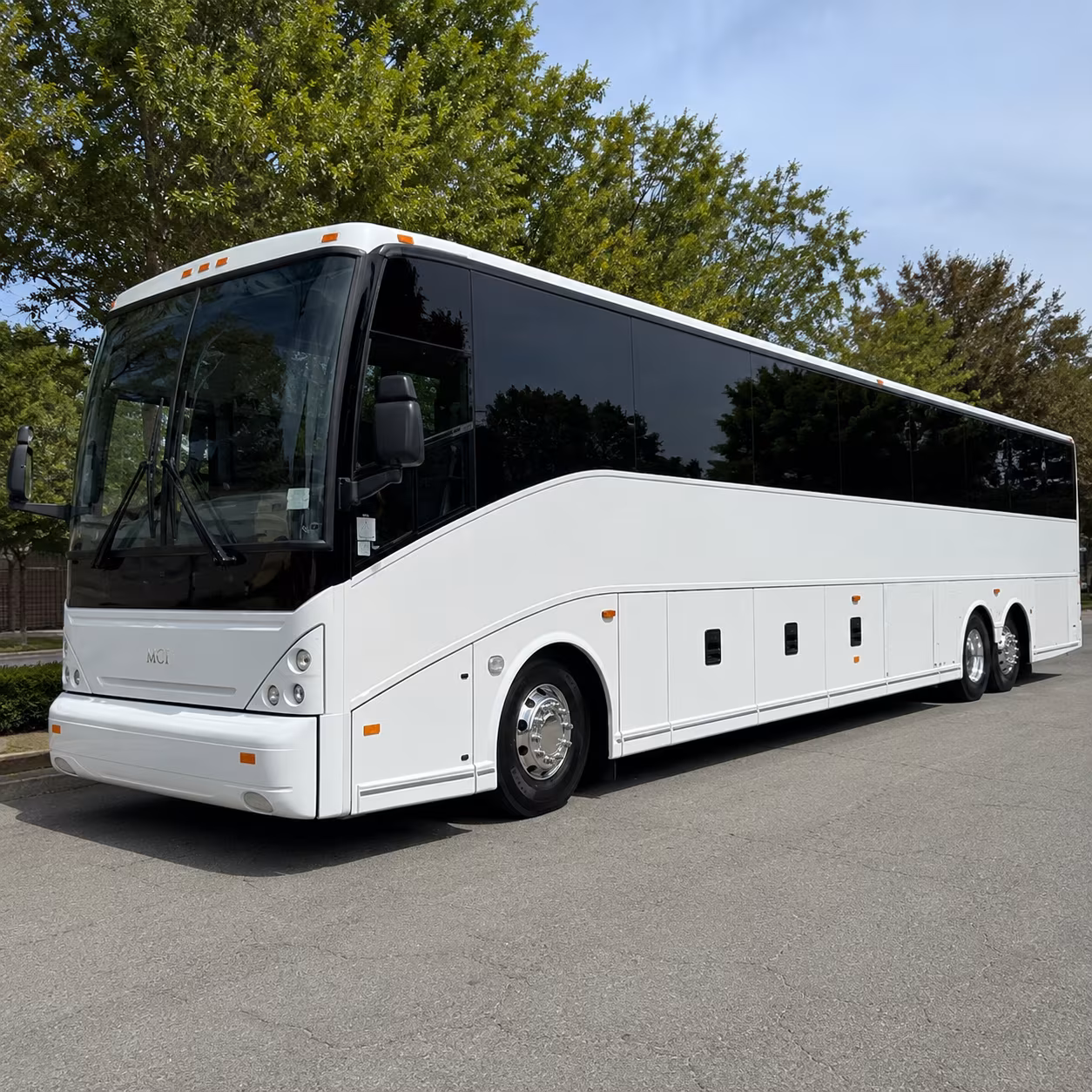 bus rental services for pittsburgh employers near pit and the airport corridor
