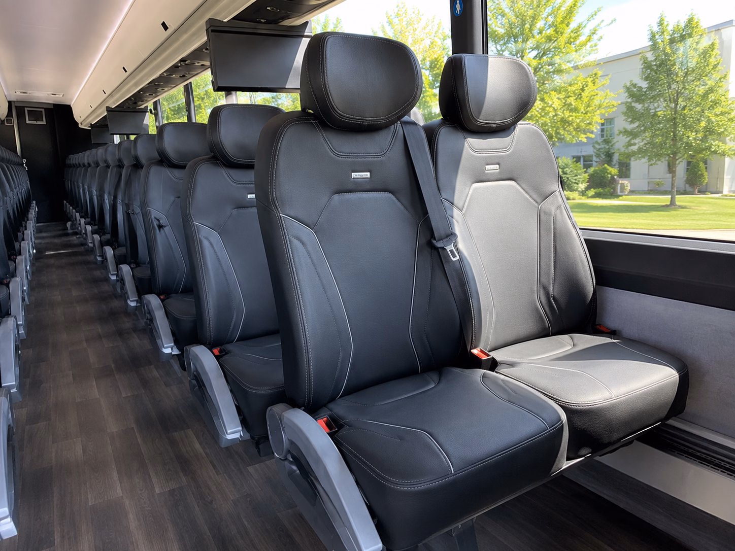 buses to narcisi winery and fawn valley vineyards north of pittsburgh