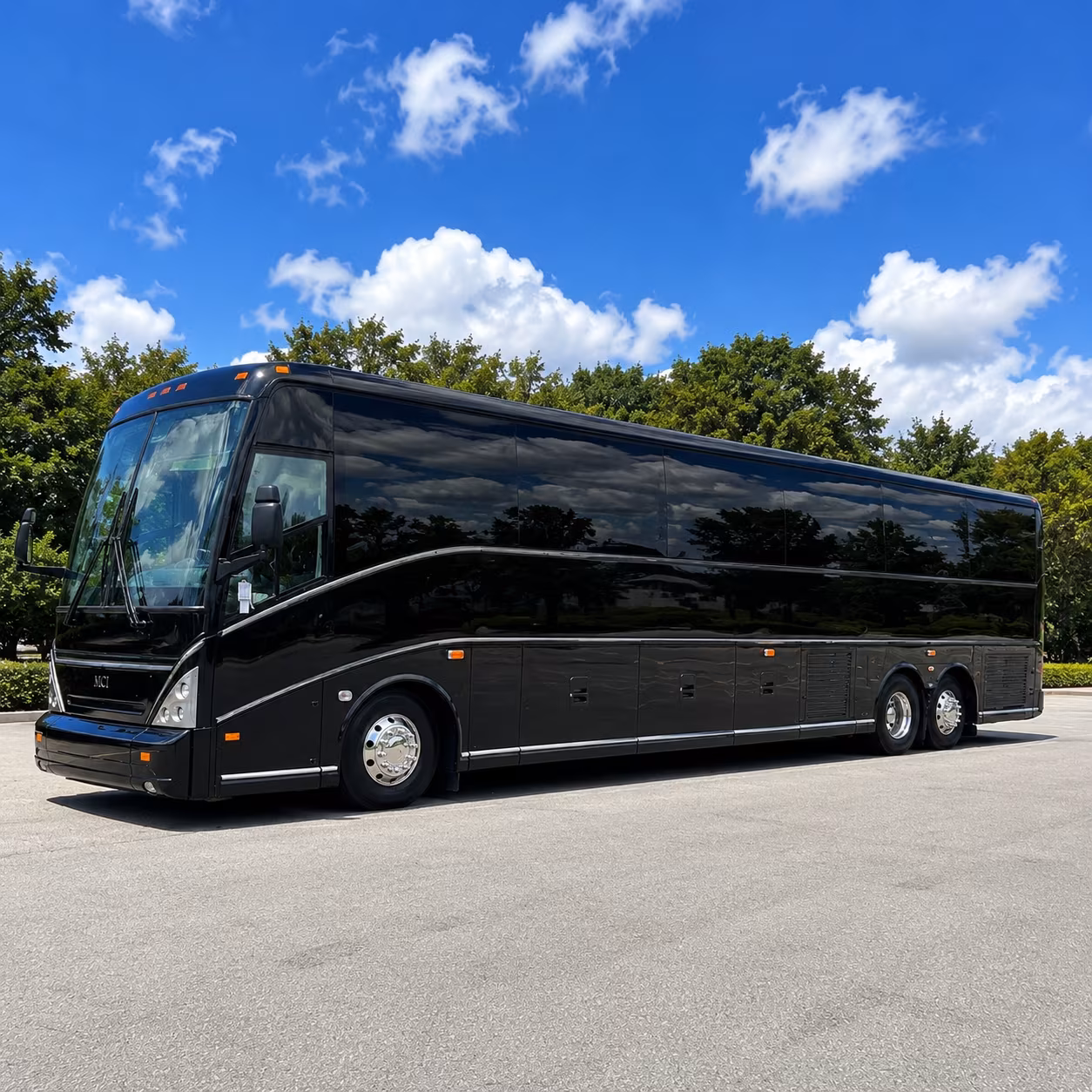 field trip and school group buses that keep every student together