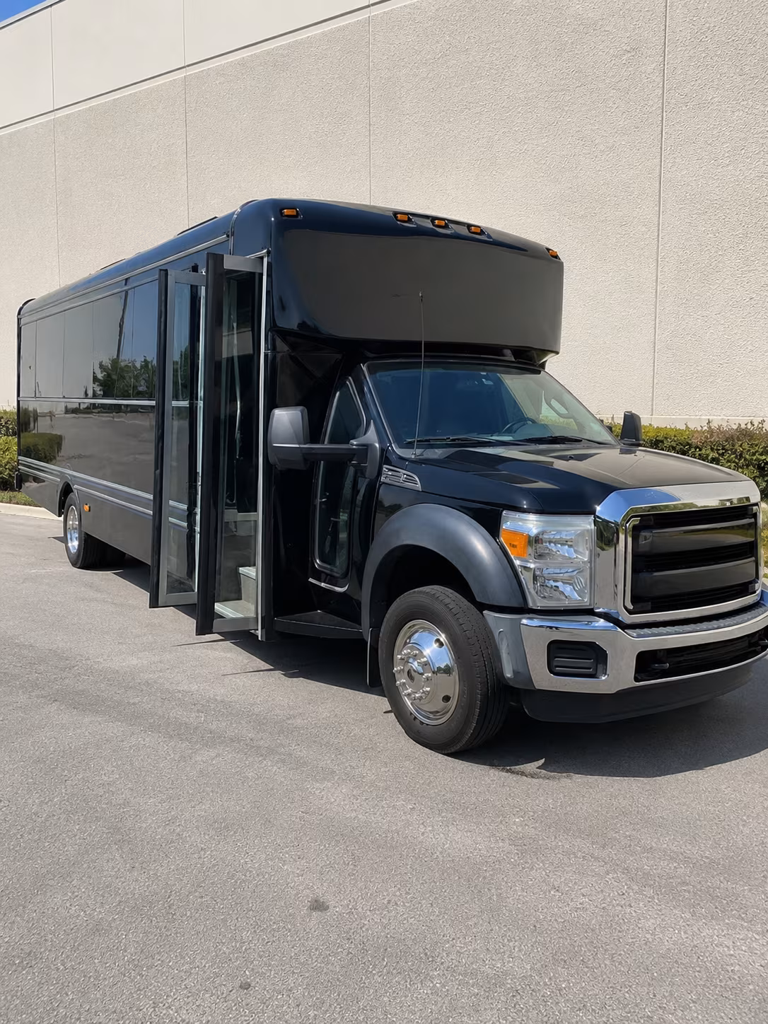 pittsburgh holiday party bus rental